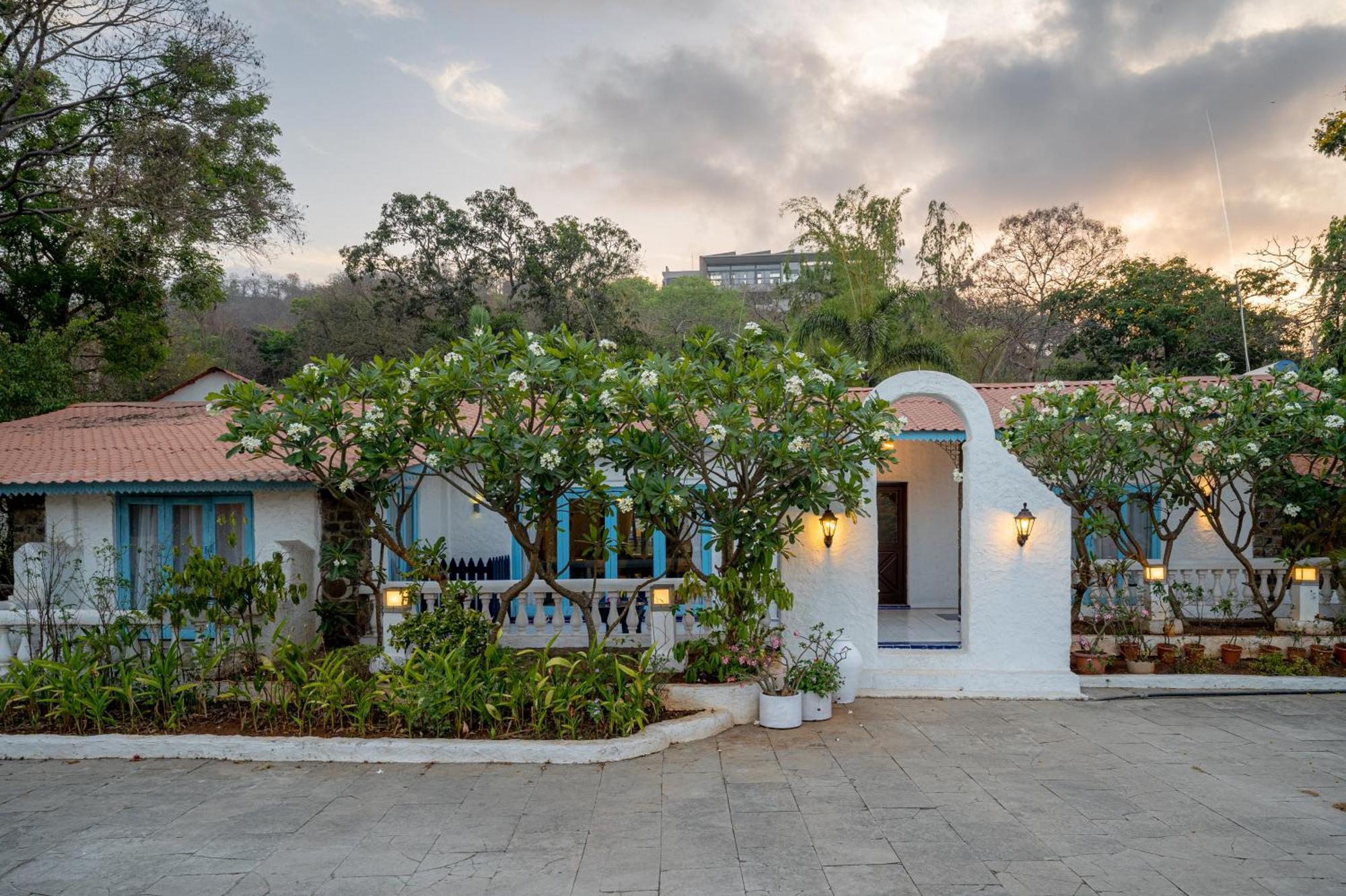 Lohonostays Villa Santorini Alībāg Exterior foto